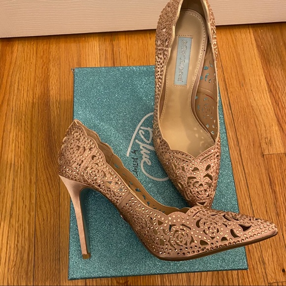 Blue by Betsey Johnson SB- Elsa - Picture 14 of 16